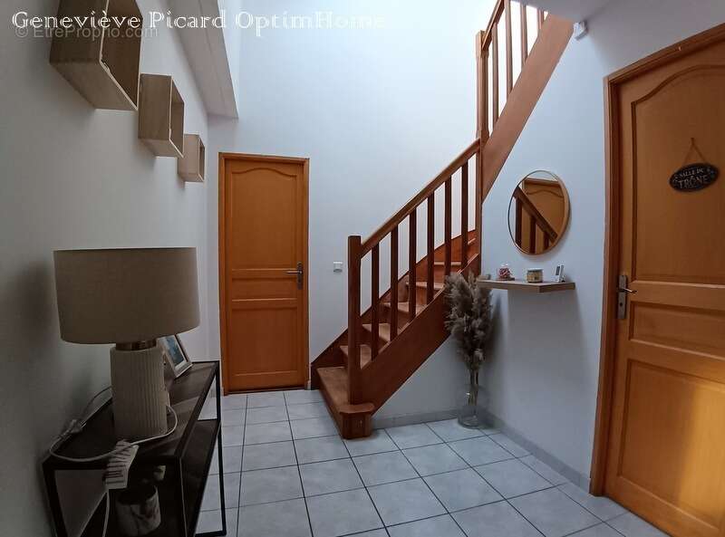 Maison à MALGUENAC