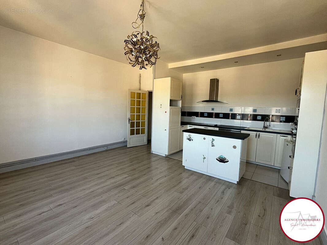Appartement à SAINT-AMAND-MONTROND