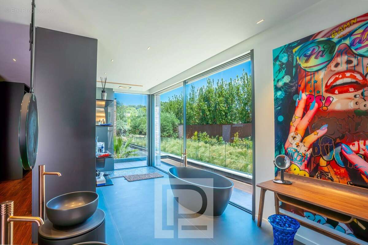 Propriété contemporaine d’exception au cœur d’un domaine privé - photo 11