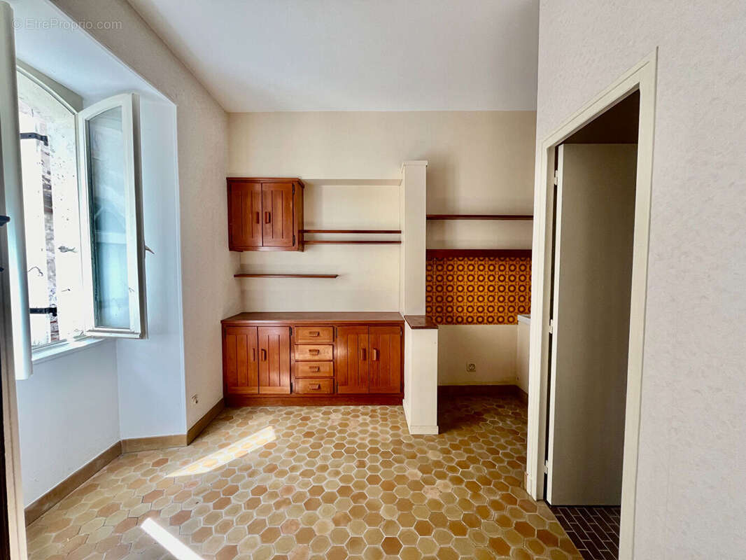 Appartement à SAINTE-LIVRADE-SUR-LOT