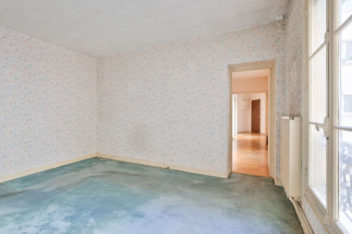 Appartement à PARIS-11E