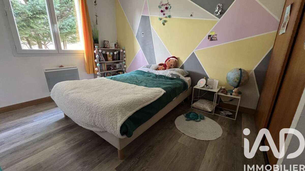 Maison 145 m² à Margueron  - photo 8