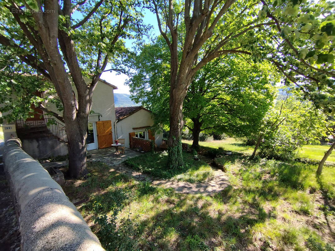 Maison à VILLESPASSANS