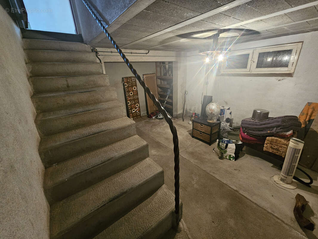 Maison à CHATEAUNEUF-LA-FORET