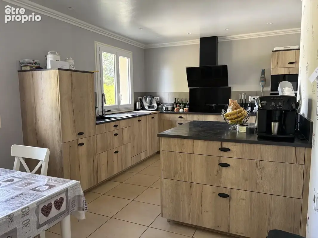 Château-Chervix : Maison de plain-pied avec 3 chambres sur un terrain clos de 6 964 m2 - photo 10