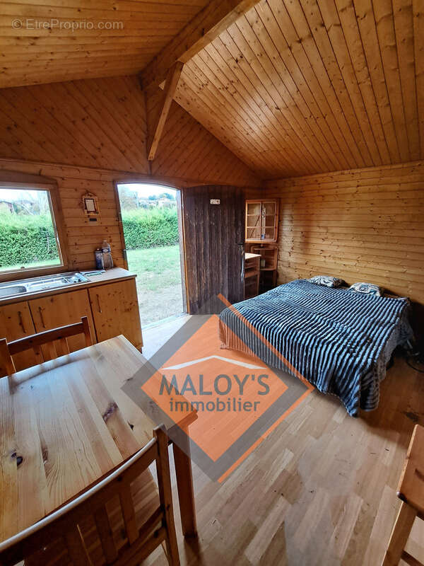 Terrain à L&#039;ARBRESLE