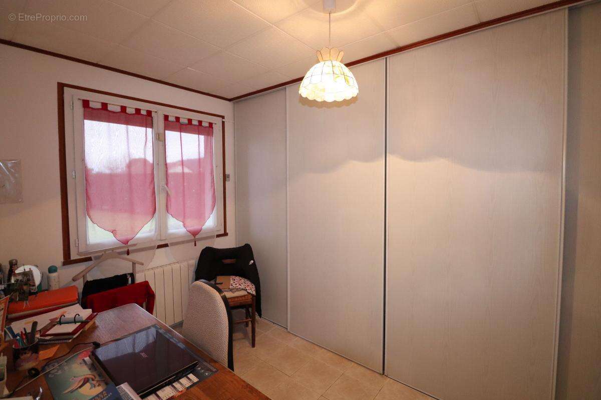 Maison à CREYS-MEPIEU