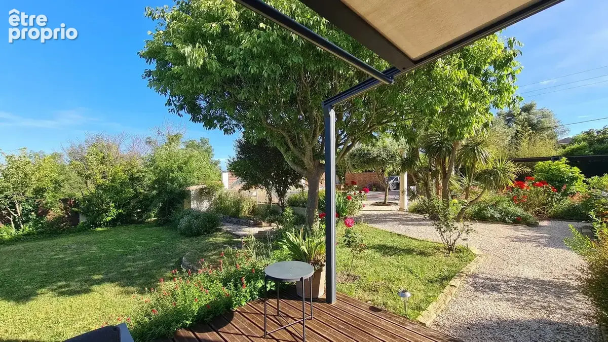 vue de la terrasse couverte - Maison à TOURBES