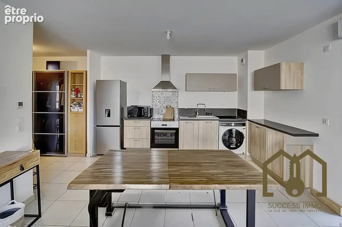 Appartement 69 m² à Venissieux  - photo 4