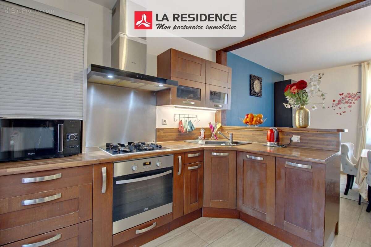 Maison à LES MUREAUX