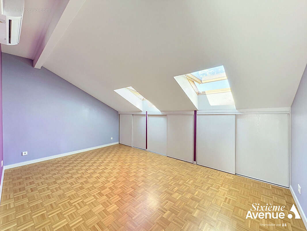 Appartement à VENISSIEUX