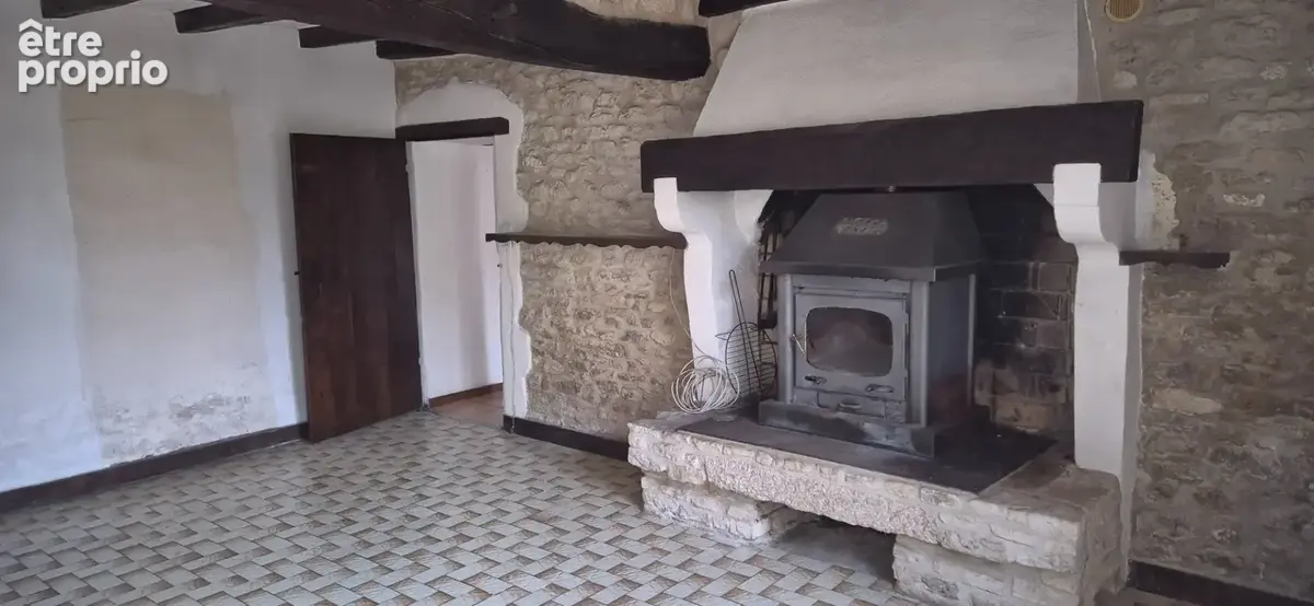 Corps de Ferme de 340 m2, avec plusieurs maisons indépendantes et 200 m2 de dépendances - photo 16