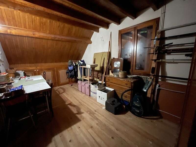 Maison à DECAZEVILLE