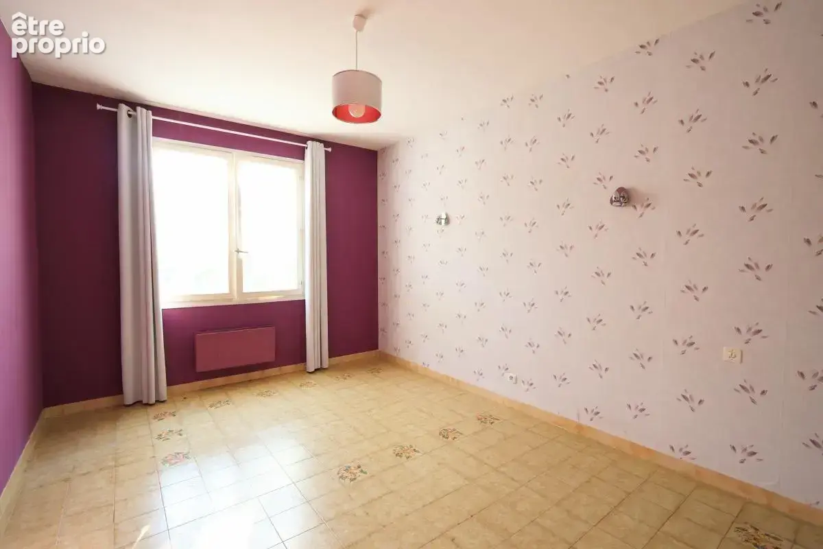 Maison T6 avec garages et piscine - photo 8