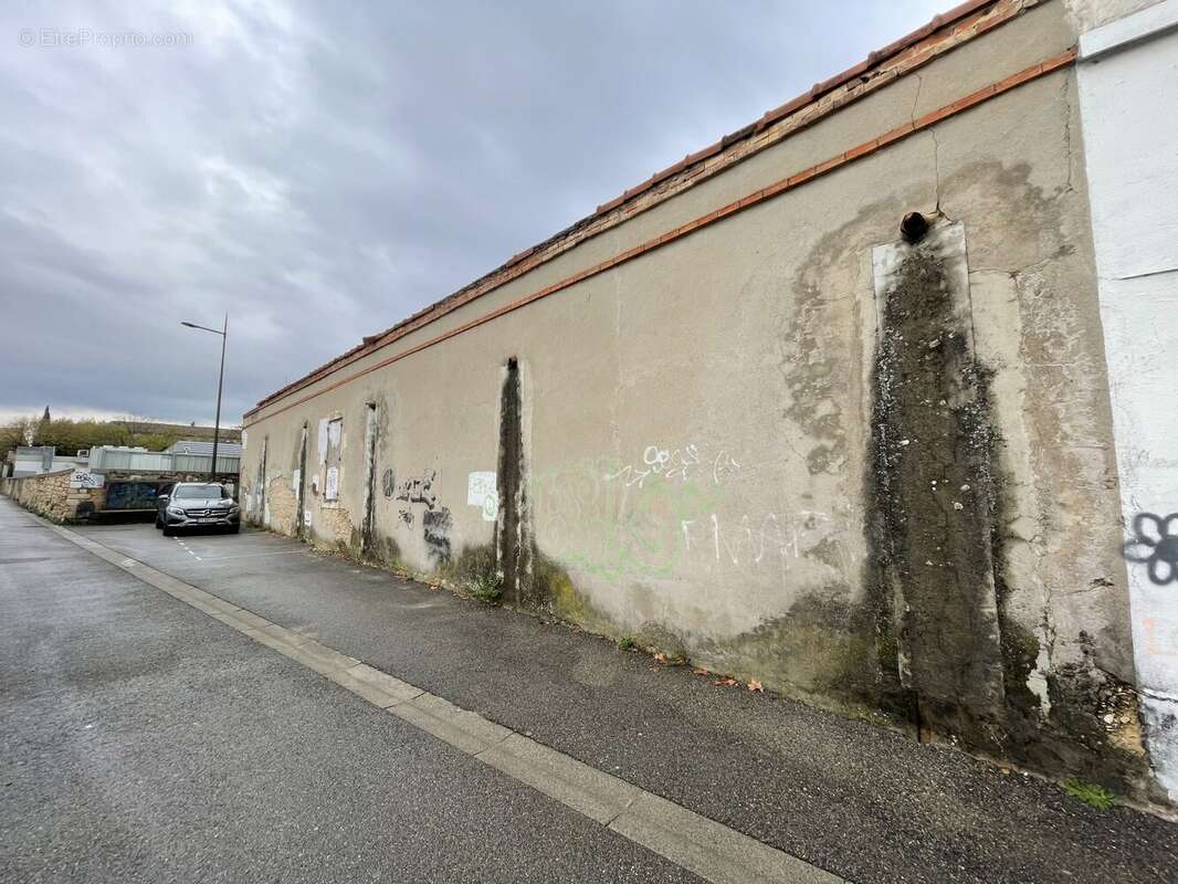 Terrain à BOURG-SAINT-ANDEOL