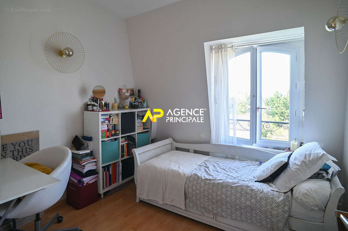 Maison à SARTROUVILLE