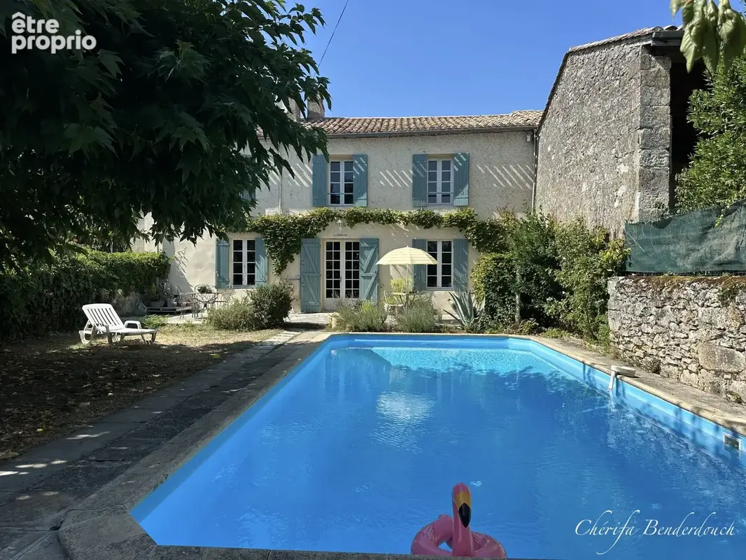 Maison à GENSAC