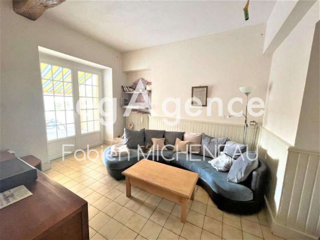 Maison à TREMENTINES