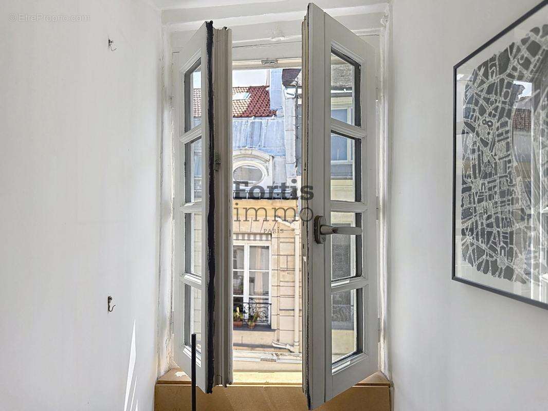 Paris 1 - louvre / palais royal - studio en dernier etage - photo 7