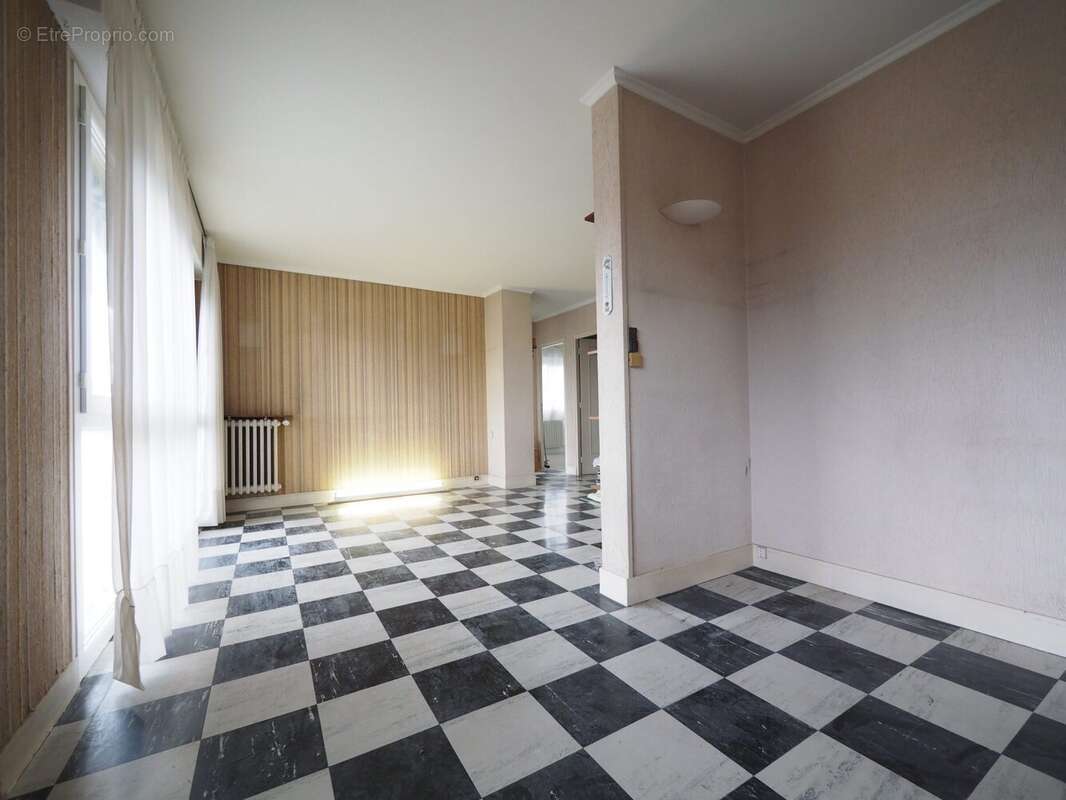 Appartement à BOIS-D'ARCY