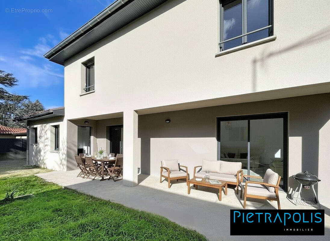 Maison 135 m² à Limas  - photo 3