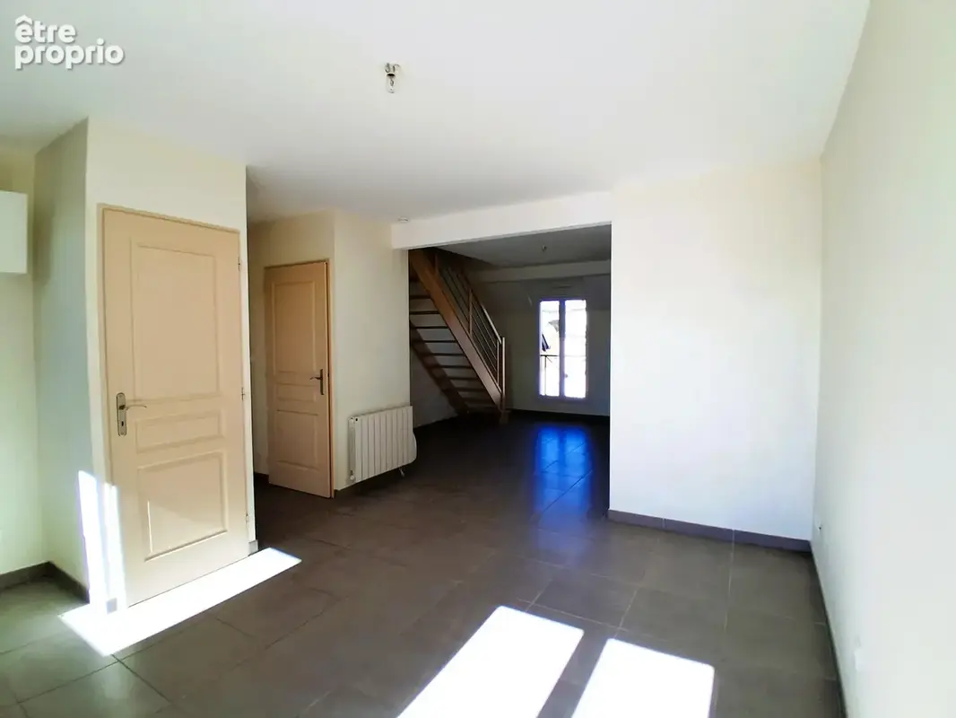 Appartement en duplex avec balcon vue Loire - 1er étage - photo 4