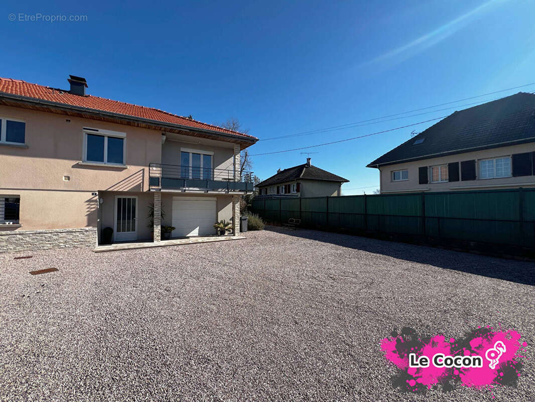 Maison à SAINT-LOUP-SUR-SEMOUSE