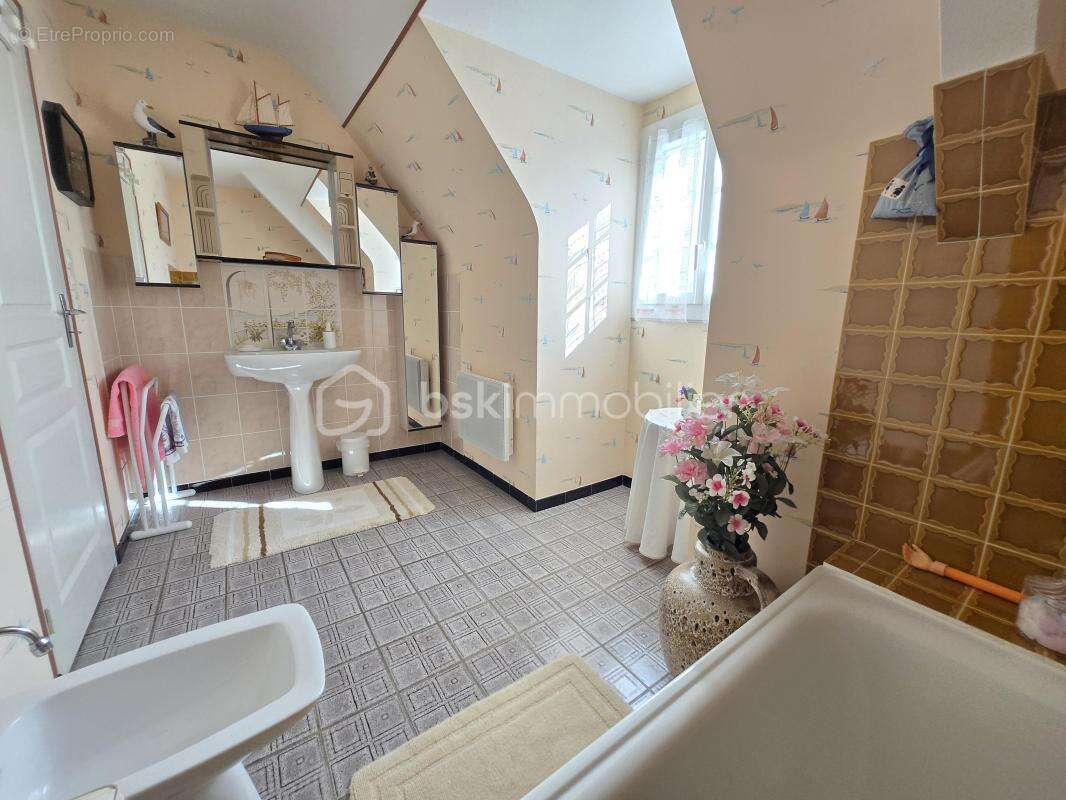  Maison néo-bretonne sur sous-sol complet – 4 chambres – beau jardin paysagé - photo 14