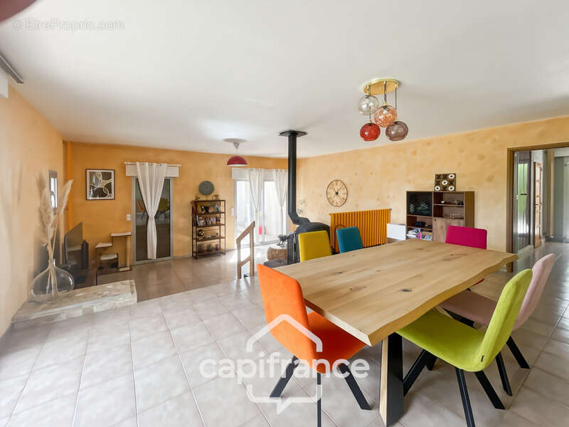 Maison d'Architecte 175m2 1464m2 de terrain clos et arboré - photo 8