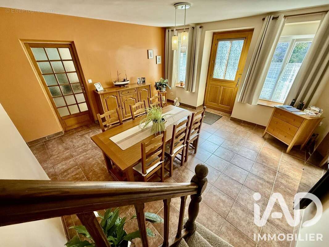 Maison 136 m² à La Trinite-Porhoet  - photo 2