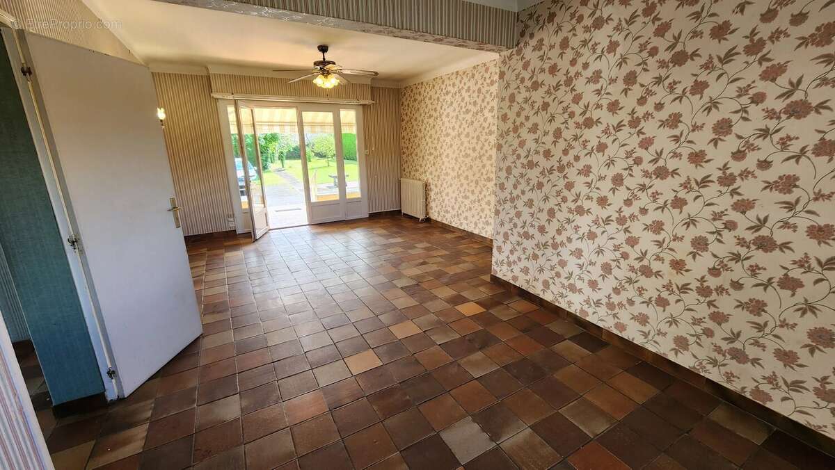 Maison à BENEJACQ