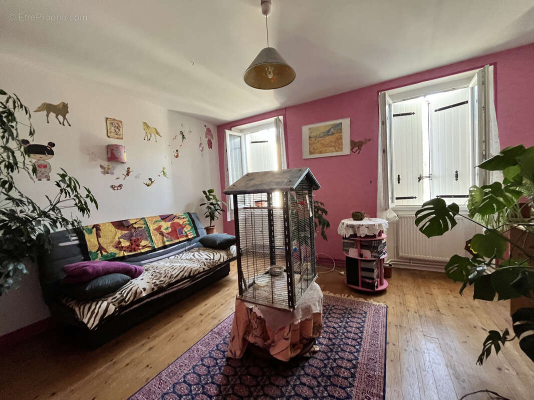 Maison à LOUZAC-SAINT-ANDRE