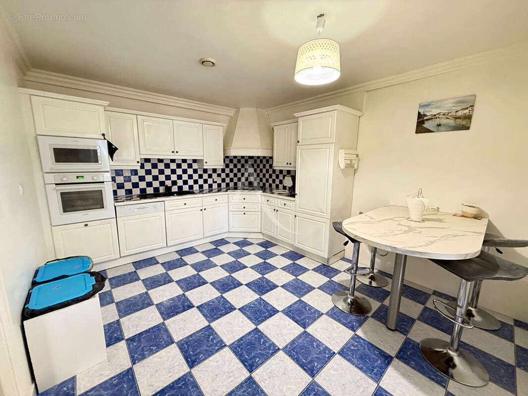 Maison à CHATEAU-GONTIER