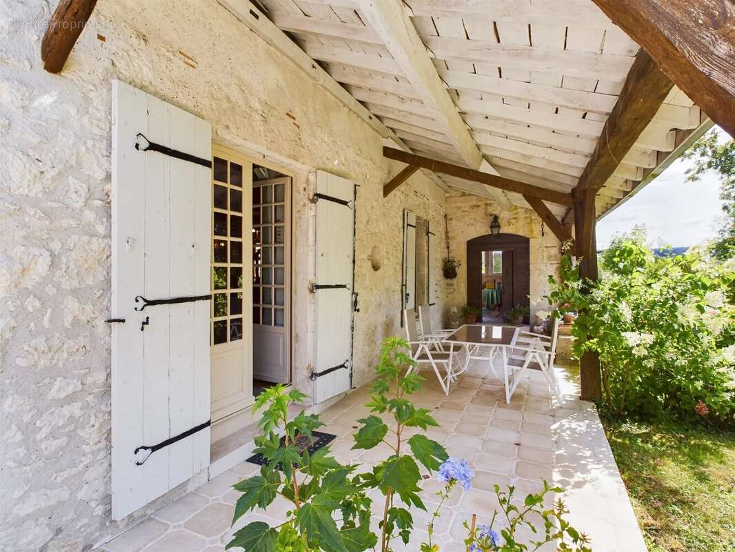 Superbe propriété en pierre avec piscine - photo 13