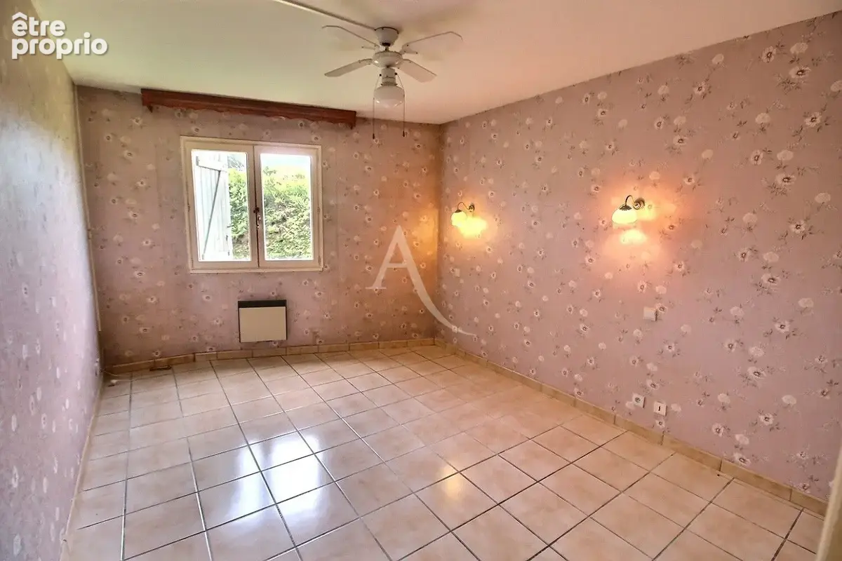 Maison familiale à fort potentiel développant 142 m²  avec 5 chambres sur terrain 3 faces au calme - photo 10