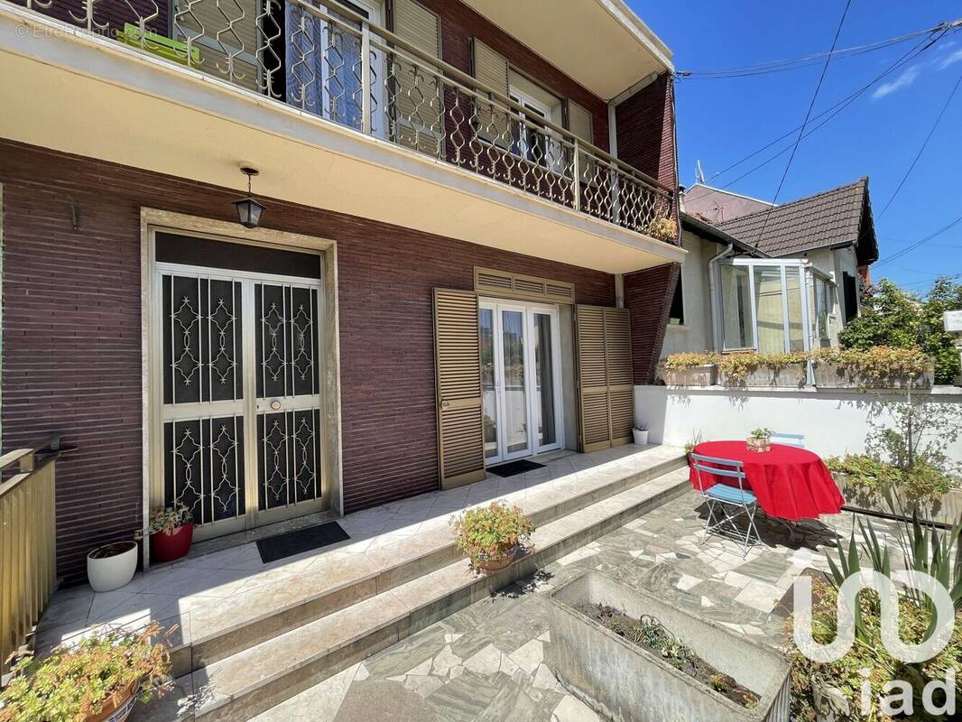 Photo 1 - Maison à AUBERVILLIERS