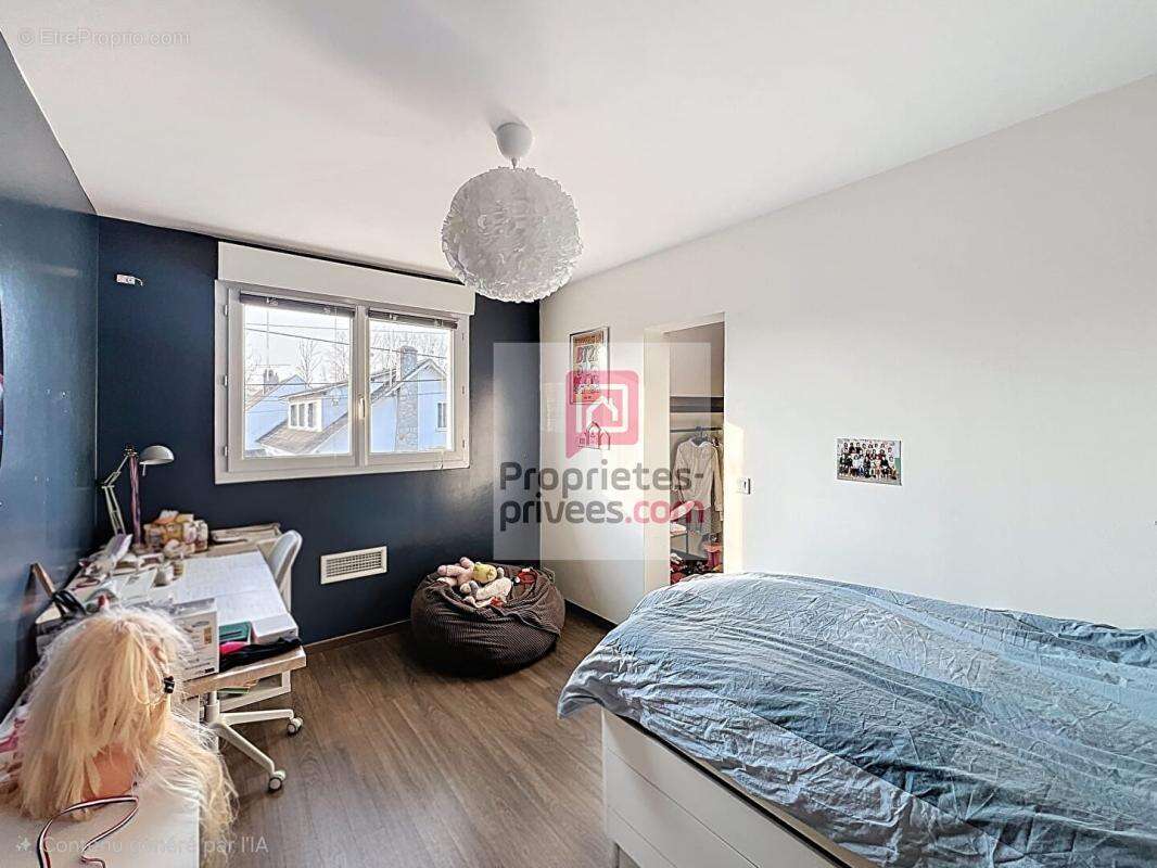 Maison à LE PERRAY-EN-YVELINES