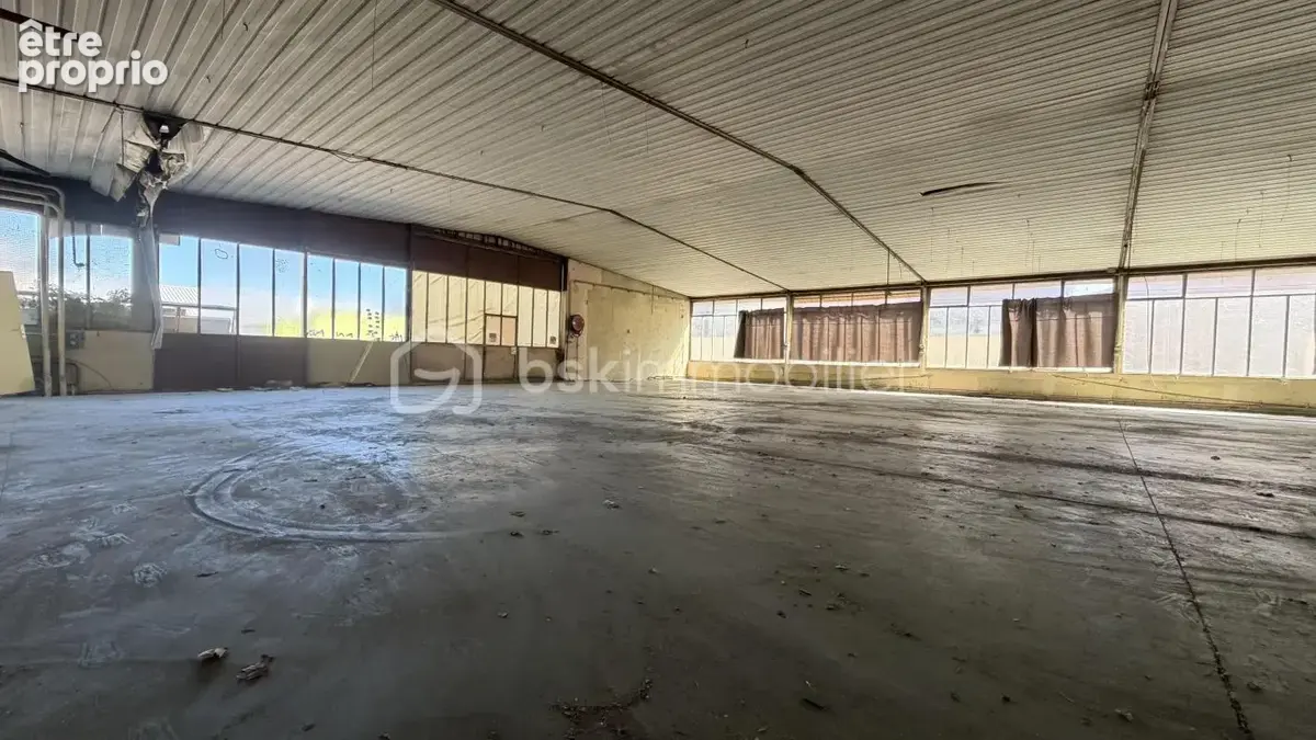 Romans sur Isère - Local 370 m² - photo 6