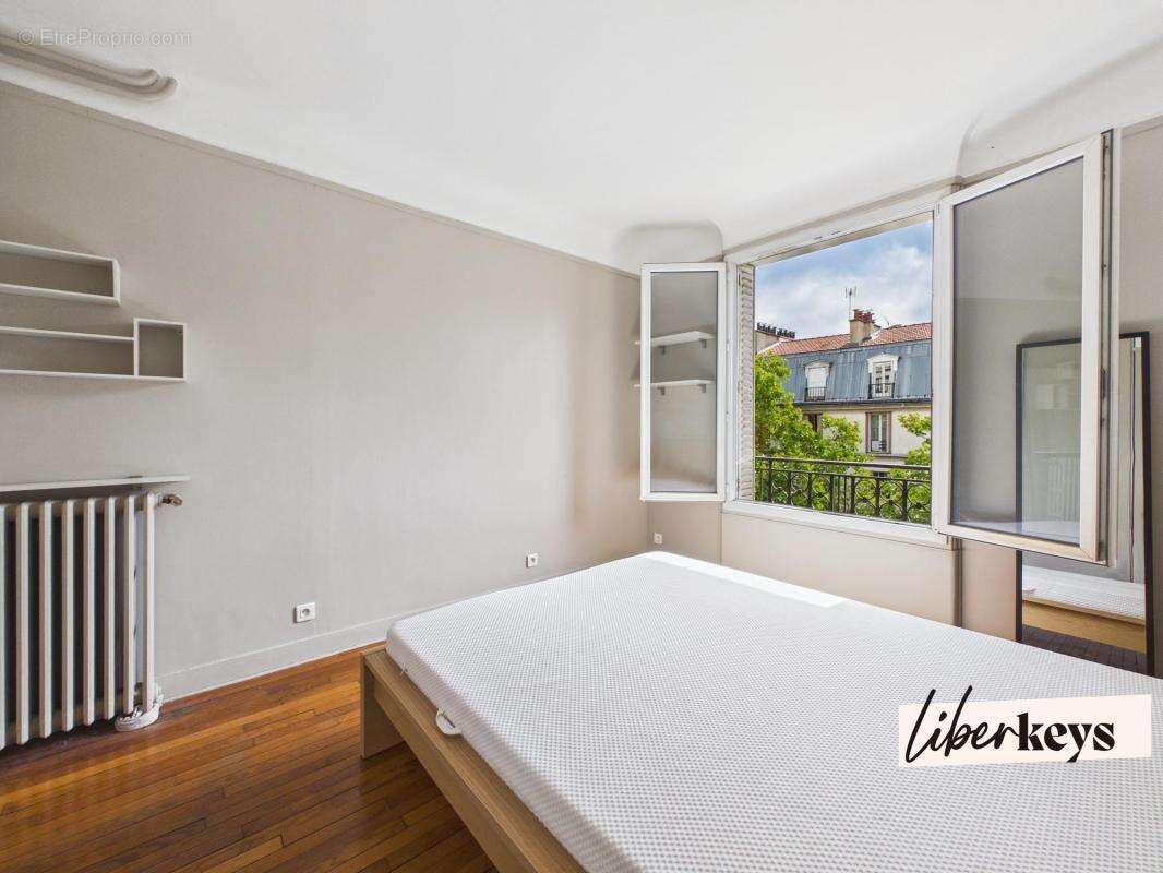 Charmant T2 traversant de 37 m² – Lumineux, au 5ᵉ étage avec ascenseur – Paris 11ᵉ (Voltaire) - photo 8