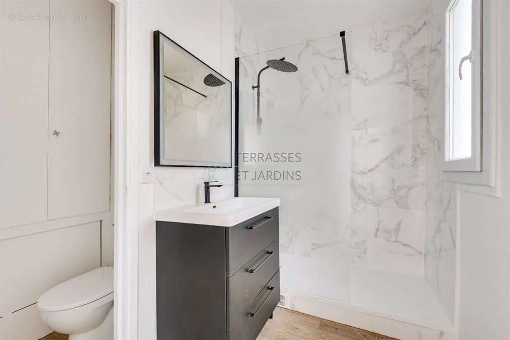 Appartement à PARIS-12E