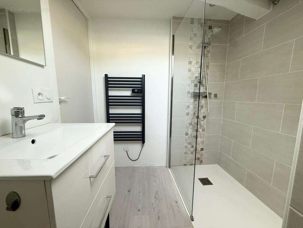 Appartement à AIX-LES-BAINS