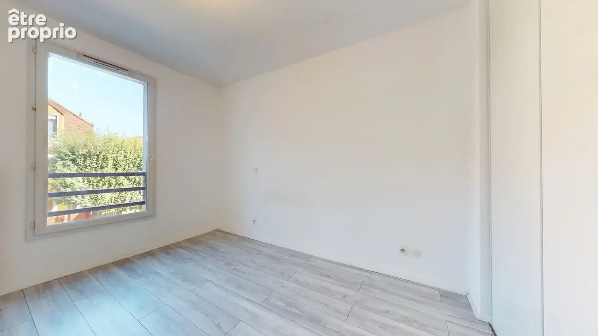 Bois Rochefort : Appartement 3 pièces avec balcon - photo 7