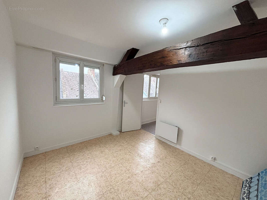 Appartement à GUISE