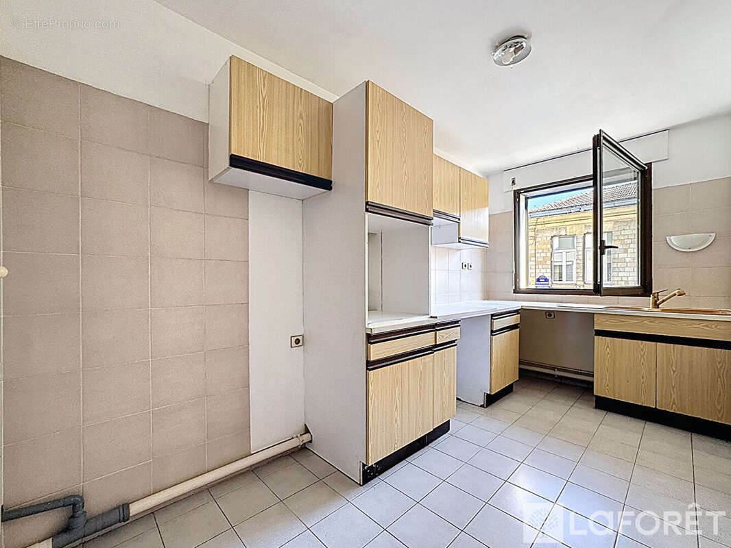 Appartement à LE KREMLIN-BICETRE