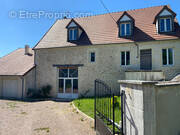 Maison à PARIGNY-LES-VAUX