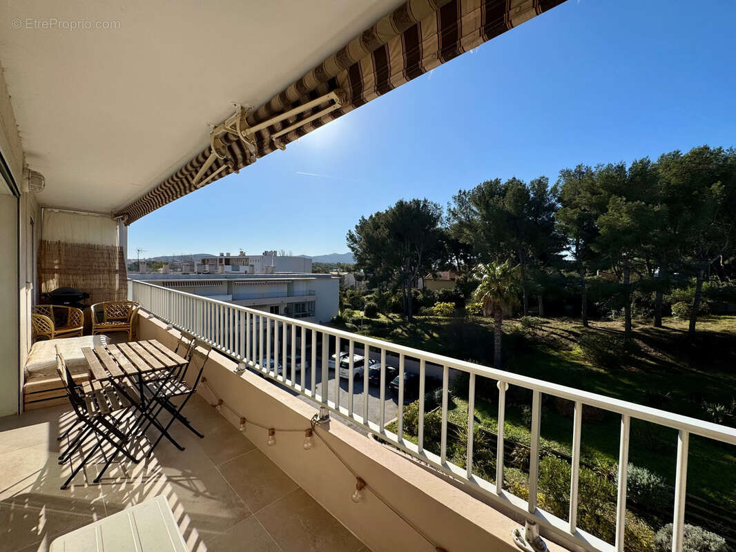 Appartement à SIX-FOURS-LES-PLAGES