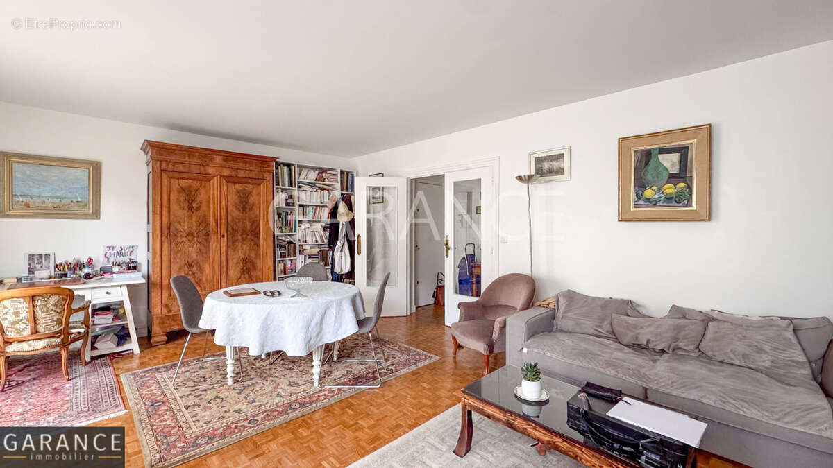 Appartement à PARIS-12E