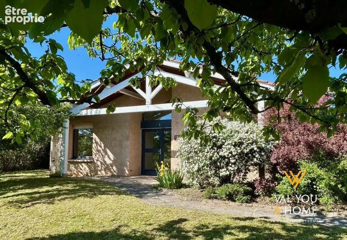 Maison individuelle plain-pied VAUGNERAY - photo 2