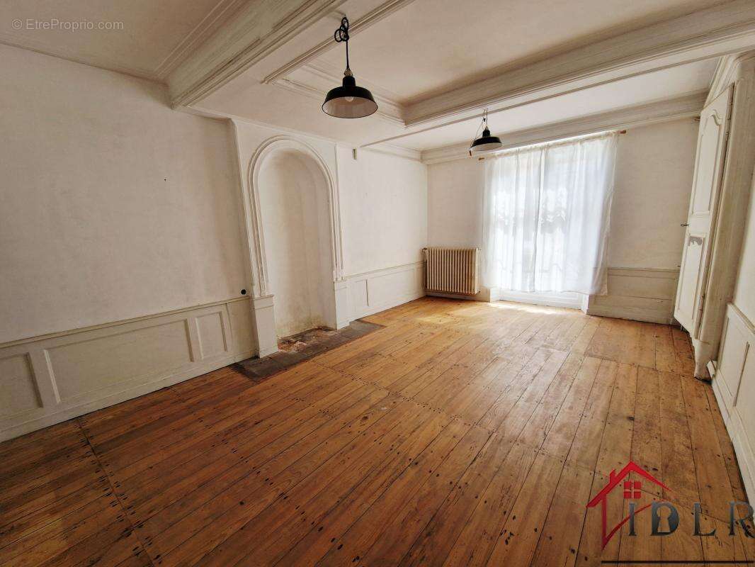 Maison à BOURBONNE-LES-BAINS