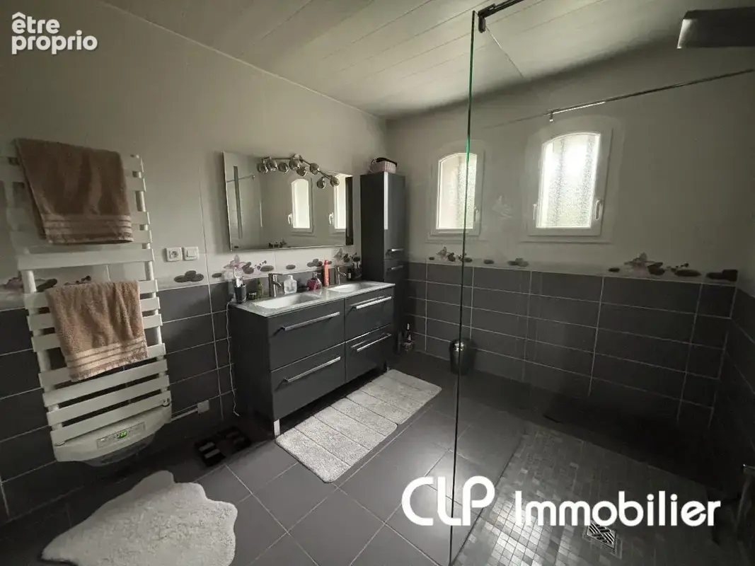 Maison 9 pièces 207 m² à vendre à Allan (26780) - photo 7